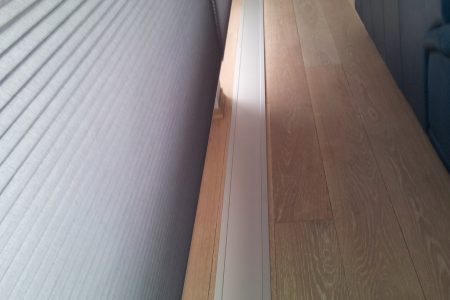 Varmelister enebolig Bærum. E-100 nedfelt med ramme. Farge eloksert aluminium (standard).